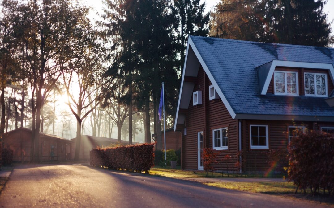 Vad ska man tänka på vid takläggning på ett äldre hus?